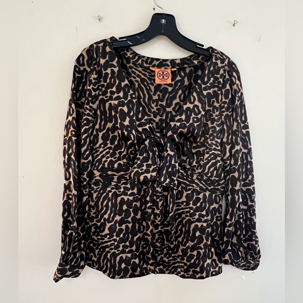 Tory Burch Blouse Front tie detail long Sleeves Size 6 Animal Print
